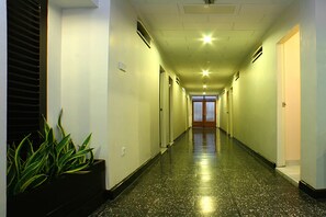 Hallway - Hotel Hangtuah (Padang)