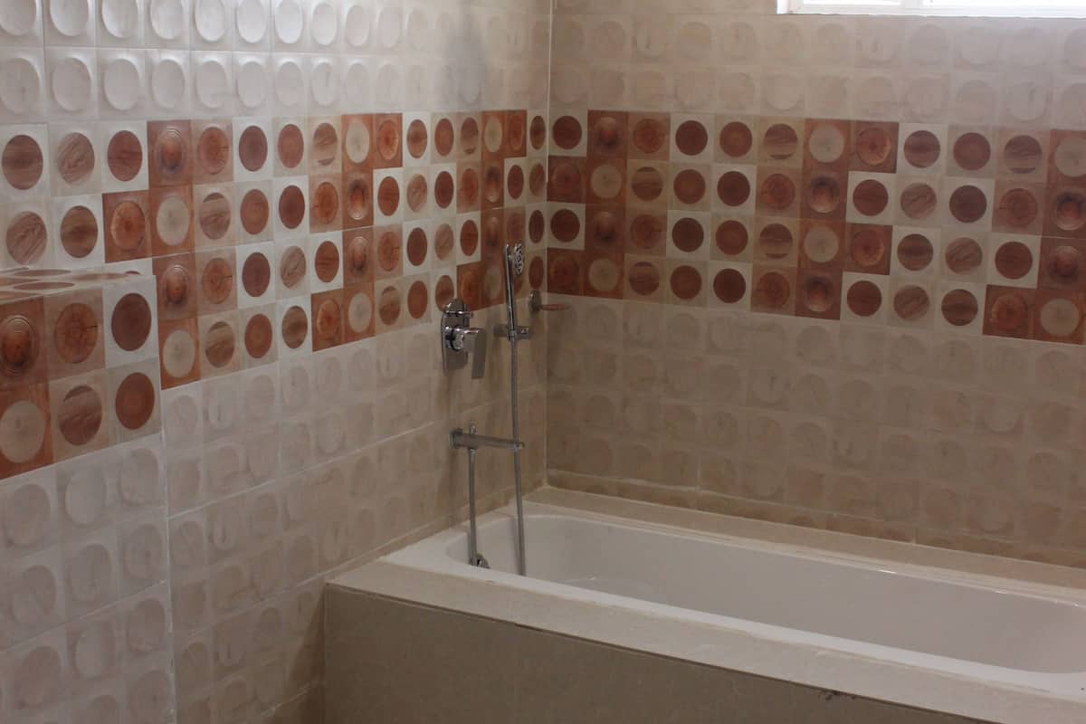 shower, free toiletries, hair dryer, bathrobes