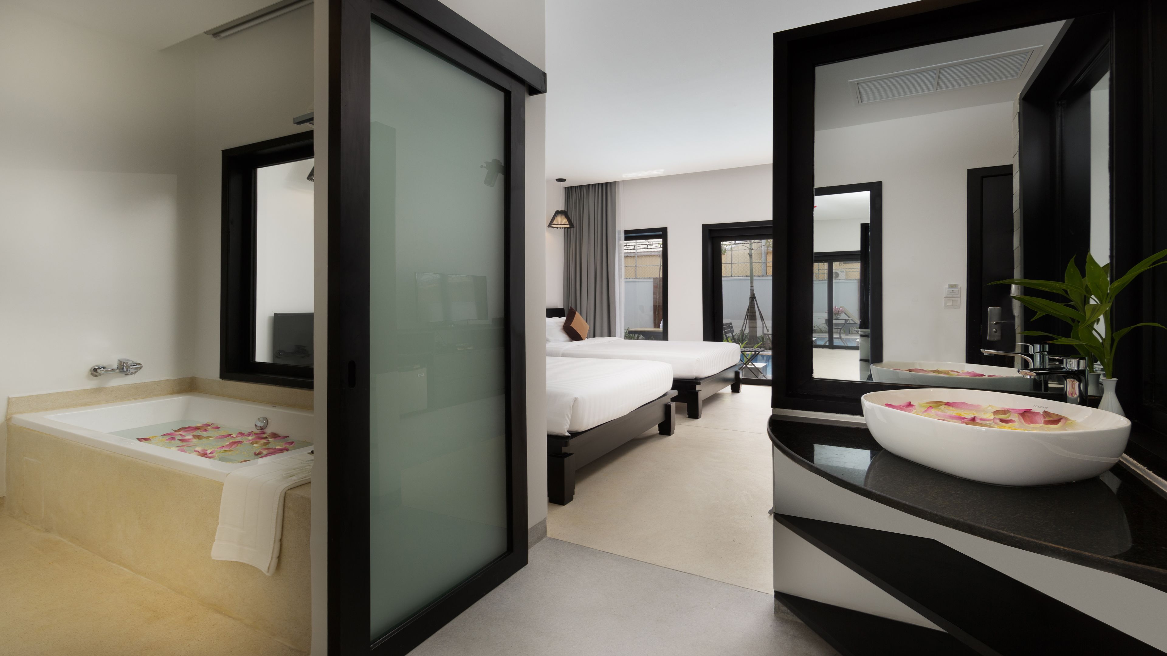 separate bathtub and shower, free toiletries, hair dryer, bathrobes