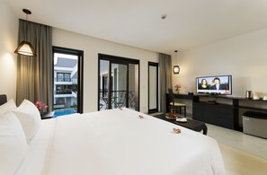 Premium bedding, minibar, in-room safe, desk - Aroma Angkor Boutique Hotel (Siem Reap)