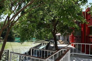 Property grounds - Highland Lodge Hotel (Yangon)