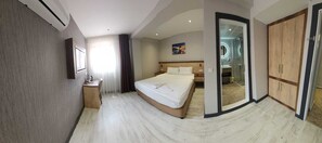 Double Room | Iron/ironing board, free WiFi
