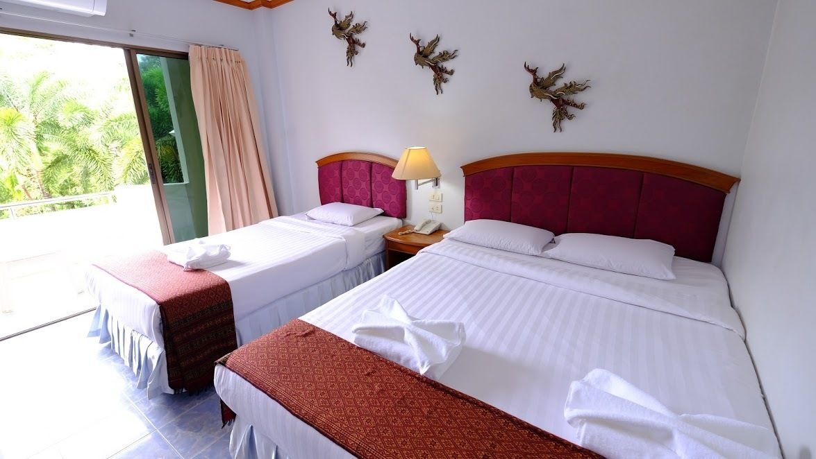 standard triple room | in-room safe, free wifi