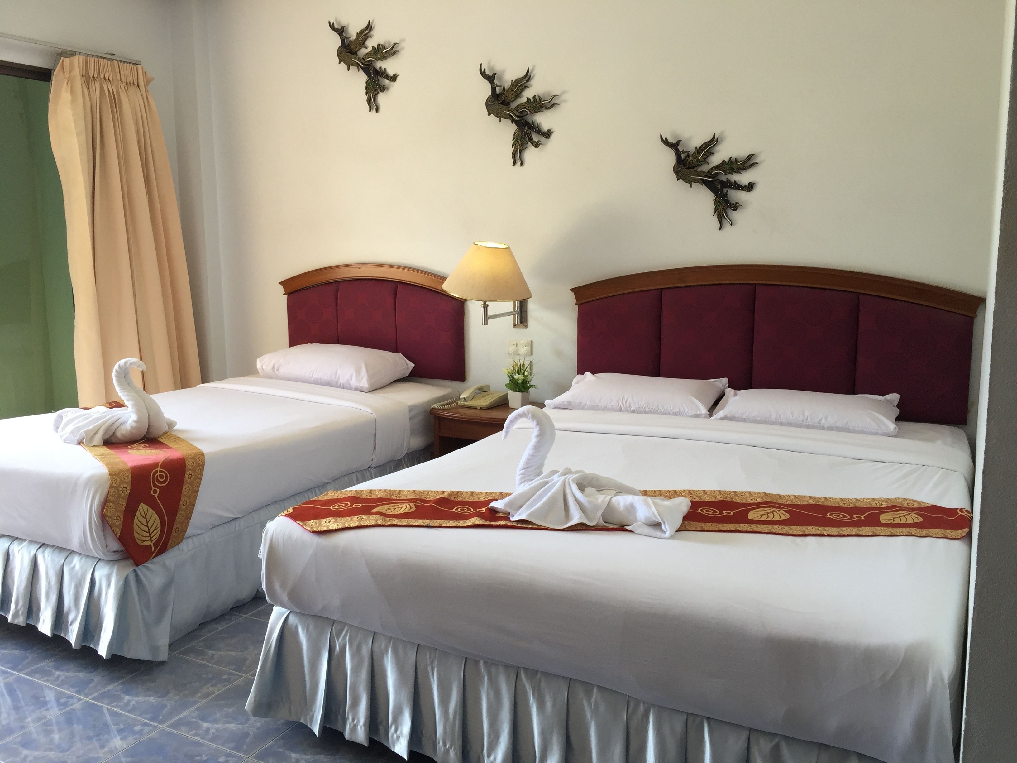 deluxe triple room | in-room safe, free wifi