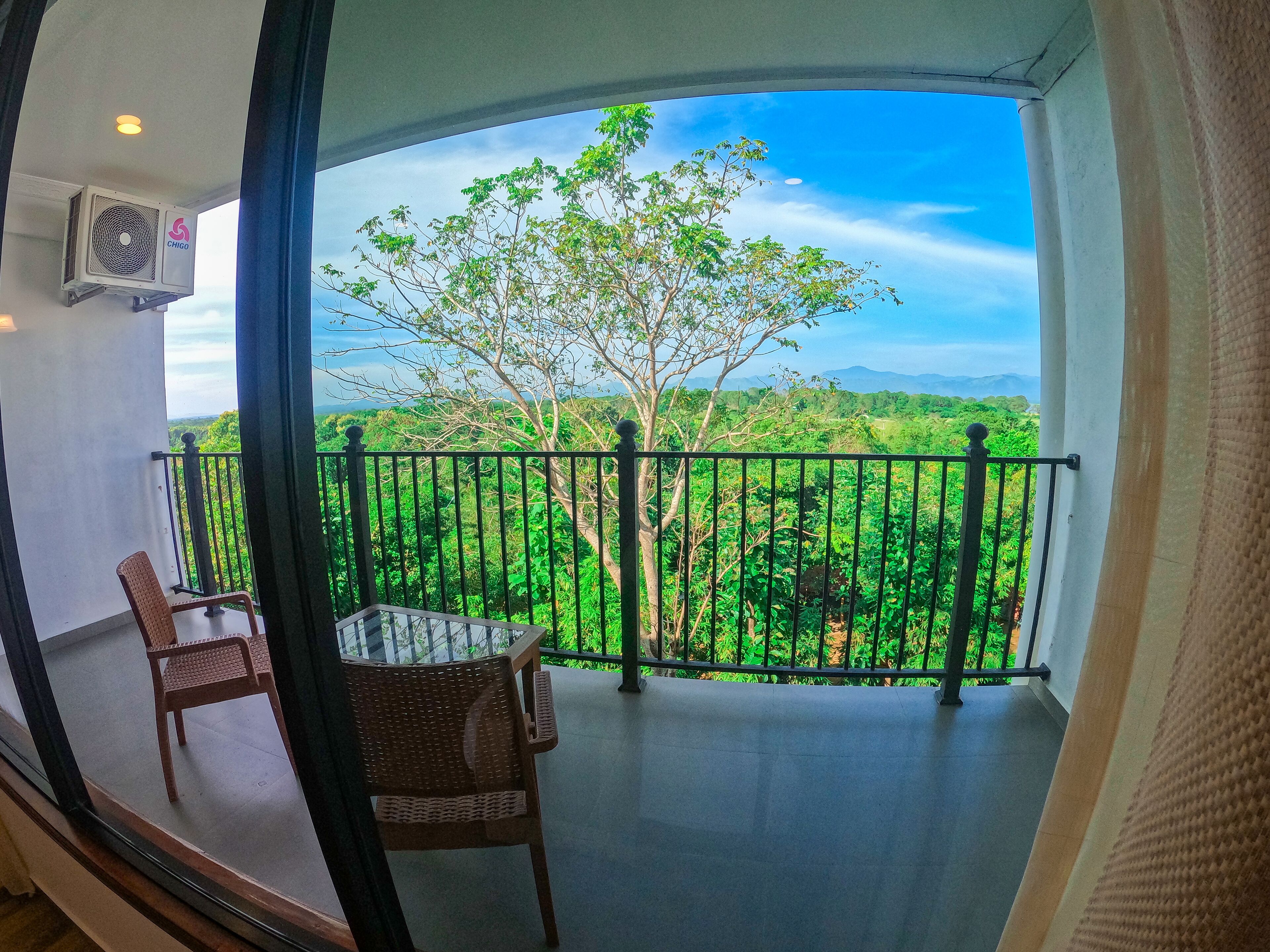 superior deluxe double | balcony view