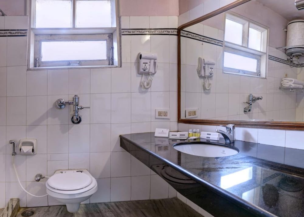 Summit Le Royale Hotel, Shimla by null