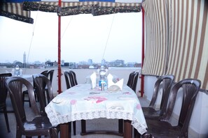 Restaurant - Hotel Thikana Palace (Jaipur)