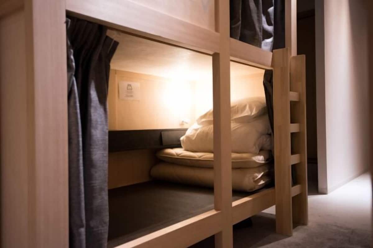Een kluis op de kamer, verduisterende gordijnen, gratis wifi, beddengoed