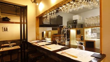 ディナーに営業 (フランス料理)
