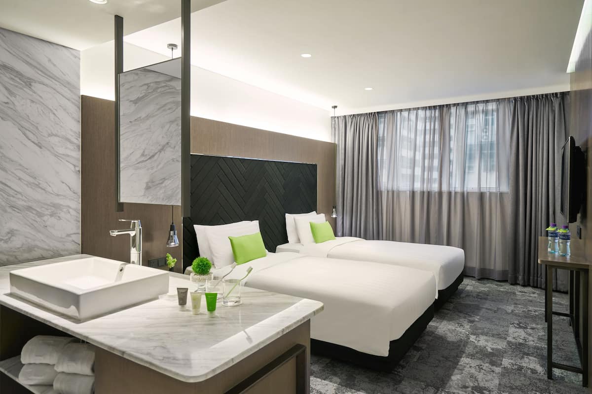 Standard Room | Premium bedding, minibar, in-room safe, desk