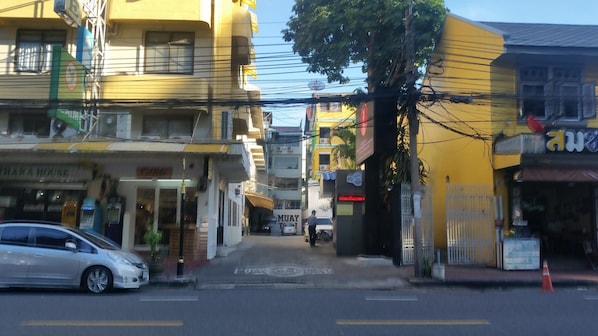 Ngoại thất