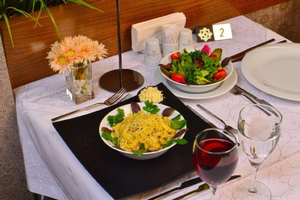 Eretna Hotel by null