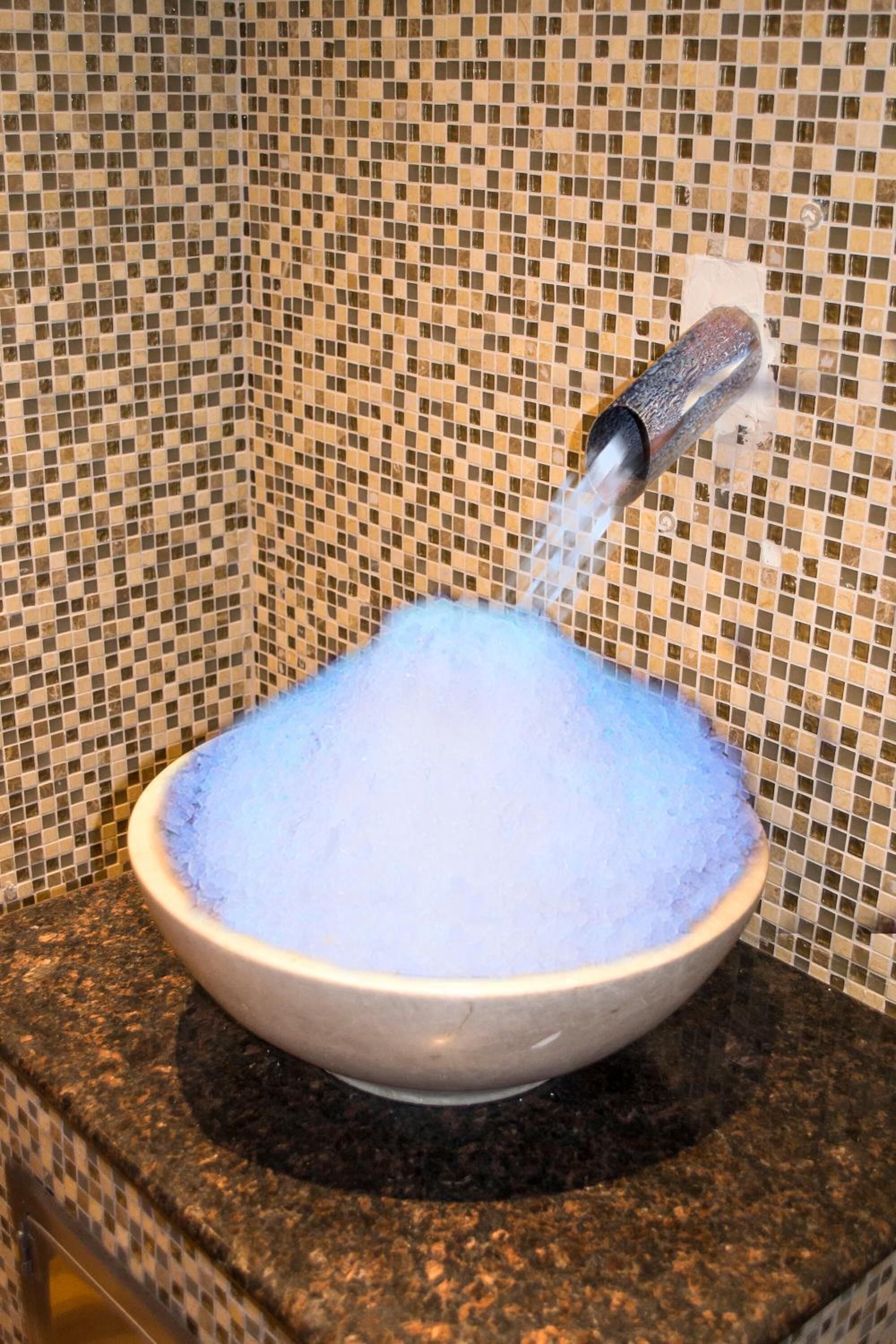 shower, free toiletries, hair dryer, slippers