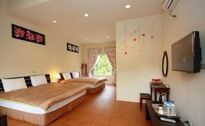 Quadruple Room (Countryside) | Desk, blackout drapes, free WiFi - Youshuixiang B&B (Yuchi)
