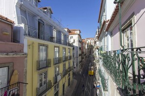 Exterior - Chiado Blue by Homing (Lisbon)