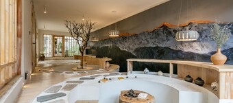 Shangri-la Karesansui Hotel