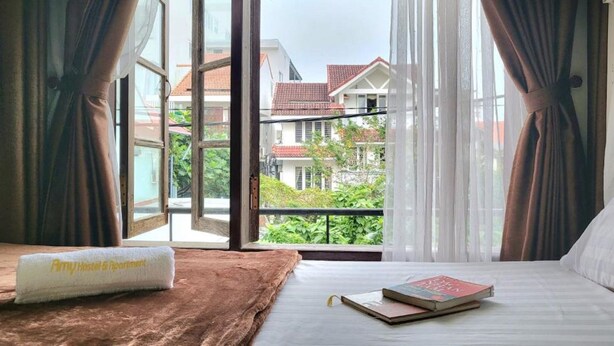 Shared Dormitory (8 beds)
