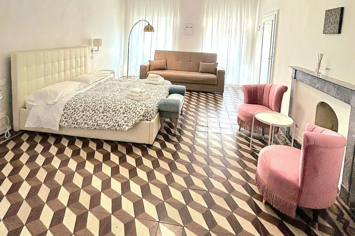 City Quadruple Room | 1 bedroom, individually furnished, laptop workspace, soundproofing