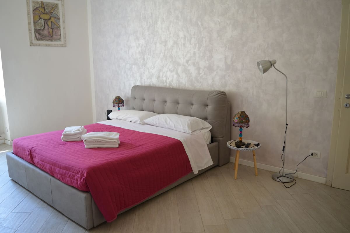 Deluxe Suite (Corso Italia, 114) | 1 bedroom, individually furnished, laptop workspace, soundproofing