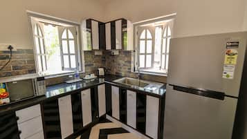 Luxury Villa, 2 Bedrooms, Non Smoking | Private kitchen | Fridge, microwave, coffee/tea maker