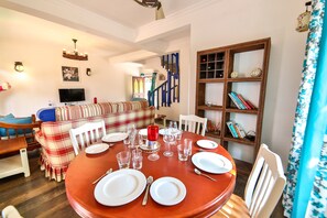 Luxury Villa, 2 Bedrooms, Non Smoking | In-room dining - Emperor Resort & Spa (Vagator)