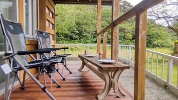 ํ
๋ผ์ค/ํํฐ์ค