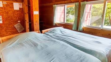 Standard Cottage ( 1 ) | Blackout drapes, free WiFi, bed sheets