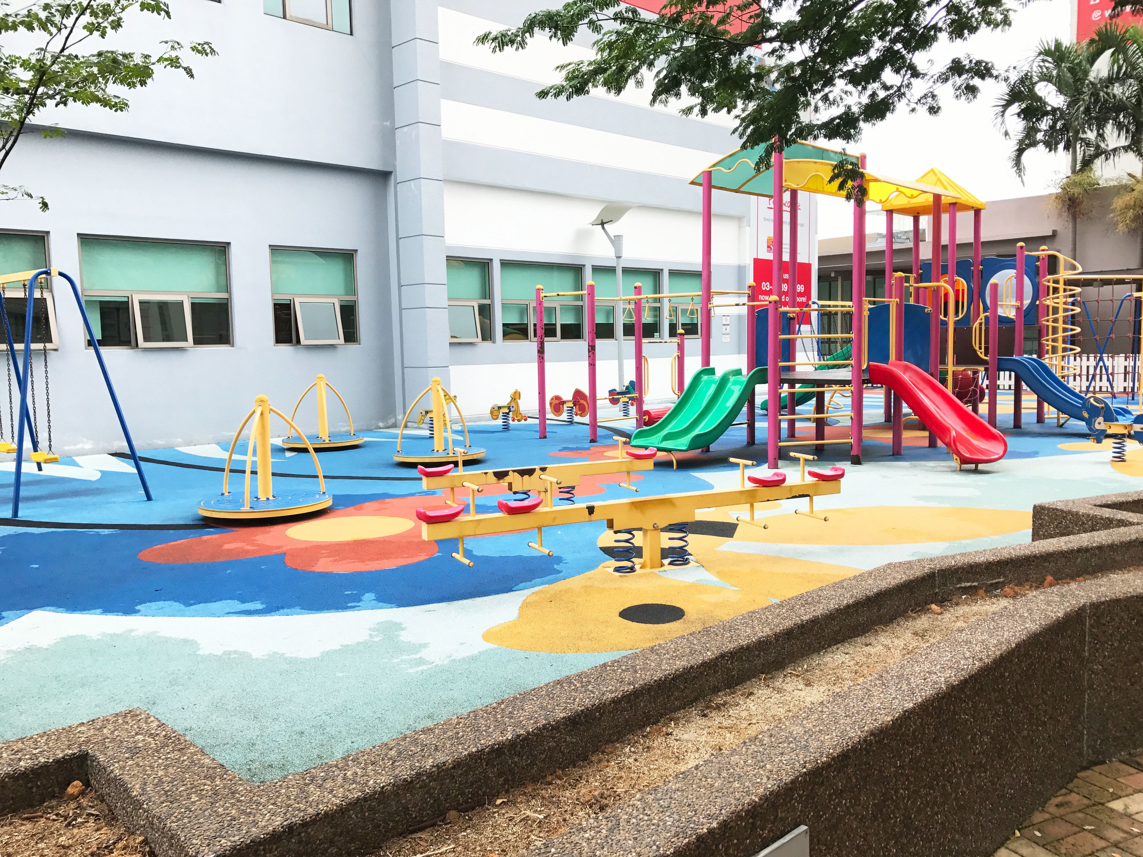 children’s play area – outdoor