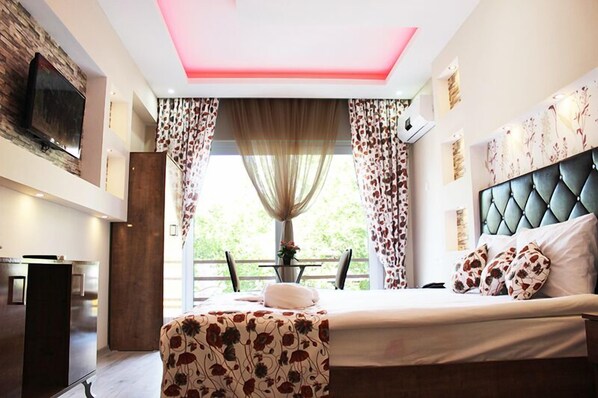 Deluxe Double Room, Balcony