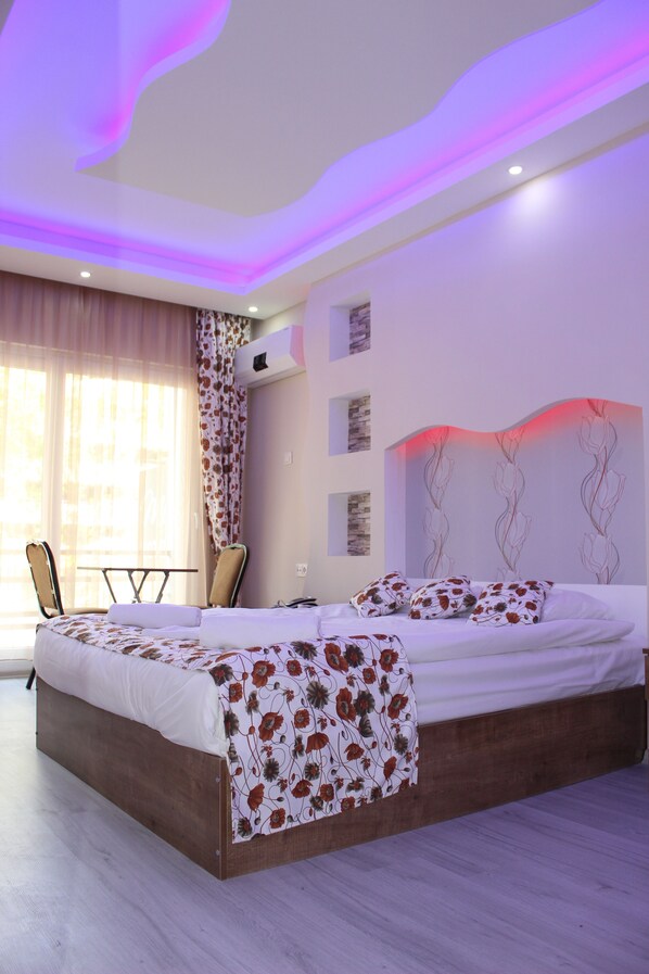 Deluxe Double Room, Balcony