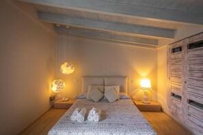 Phòng Suite Superior, 1 phòng ngủ, quang cảnh thành phố | 1 phòng ngủ, bộ đồ giường cao cấp, chăn bông, minibar