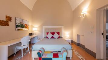 Superior-rum | Sängtillbehör av högsta kvalitet, duntäcken och minibar