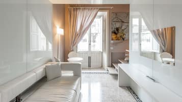 Quarto família | 1 quarto, roupas de cama premium, edredons de pluma, frigobar