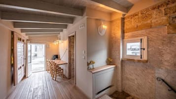 Phòng Suite Superior, 1 phòng ngủ, quang cảnh thành phố | 1 phòng ngủ, bộ đồ giường cao cấp, chăn bông, minibar
