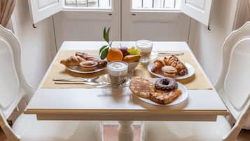 Daily buffet breakfast for a fee