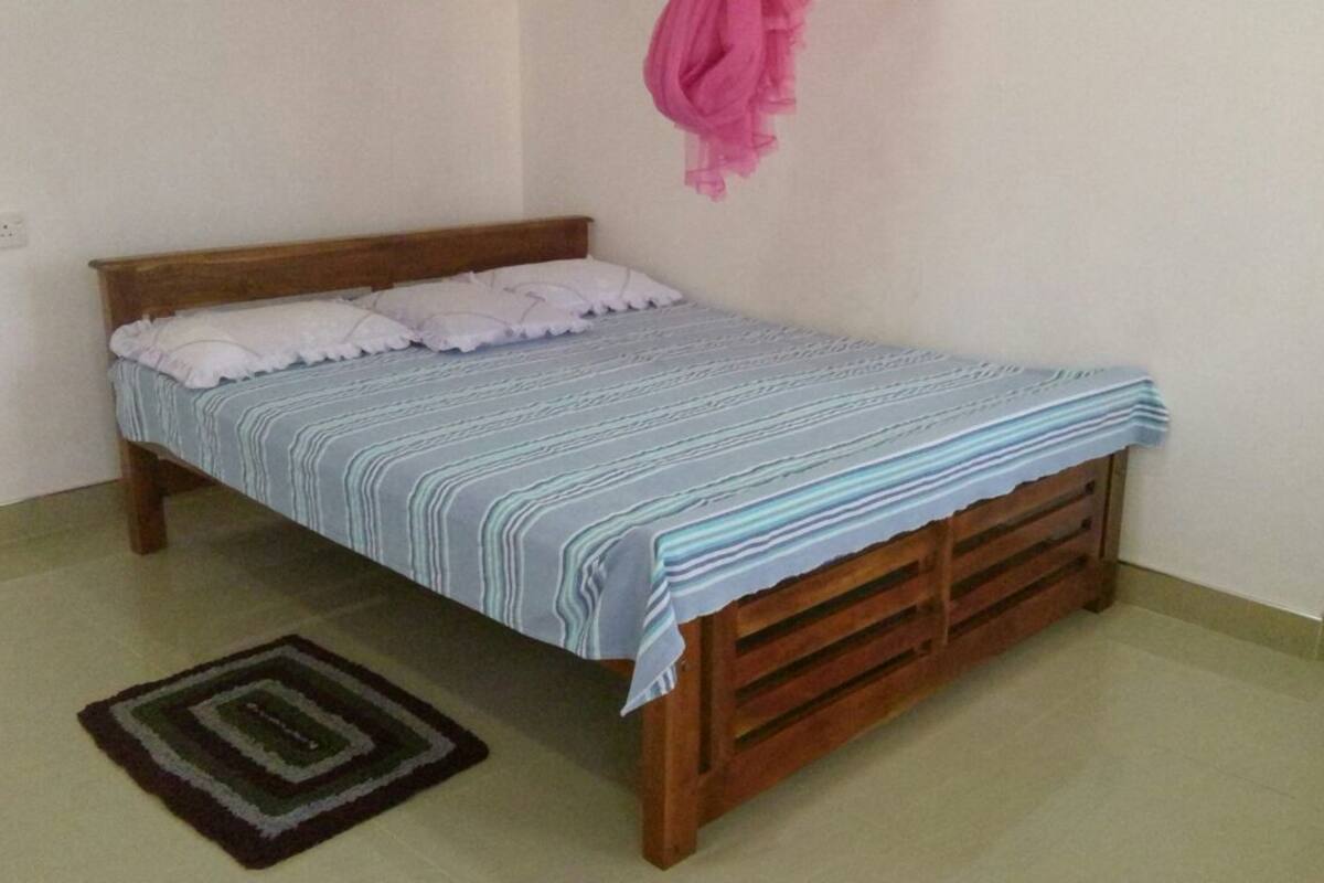 Két bảo mật tại phòng, phòng cách âm, bàn ủi/dụng cụ ủi quần áo 