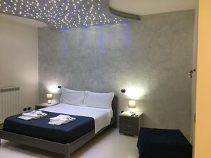 Minibar, caja de seguridad en la habitación, escritorio y wifi gratis 