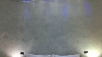 Doppia Superior, balcone, vista città | Minibar, una cassaforte in camera, una scrivania, Wi-Fi gratuito