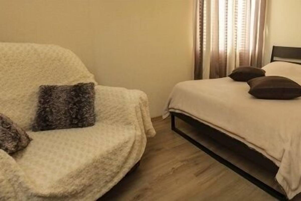 Desk, soundproofing, iron/ironing board, rollaway beds