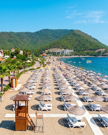 Beach nearby. Ida Hotel