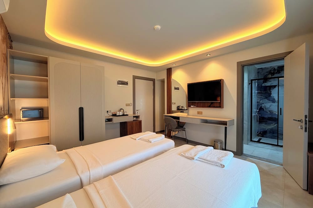 Ida Hotel