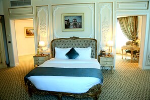 Junior Suite, City View (Imperial) | Minibar, in-room safe, desk, soundproofing - Gewan Hotel Cairo (Cairo)