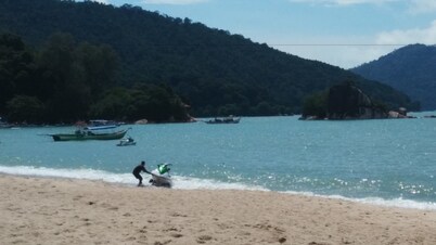 巴约埃玛斯槟城海滩公寓酒店