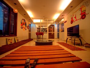 Staircase - Amigos India - Hostel (New Delhi)