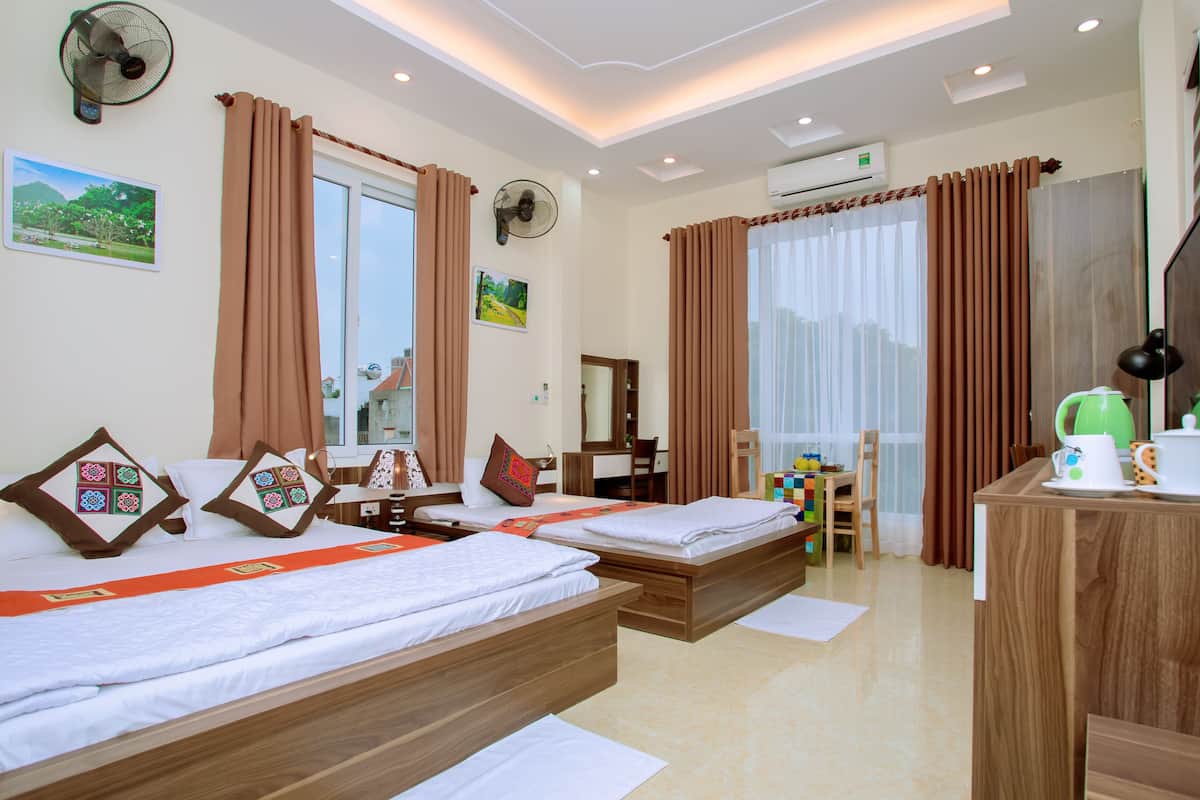 Egyptian cotton sheets, premium bedding, pillow-top beds