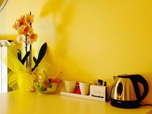 Microwave, coffee/tea maker - Ager Vaticanus (Rome)
