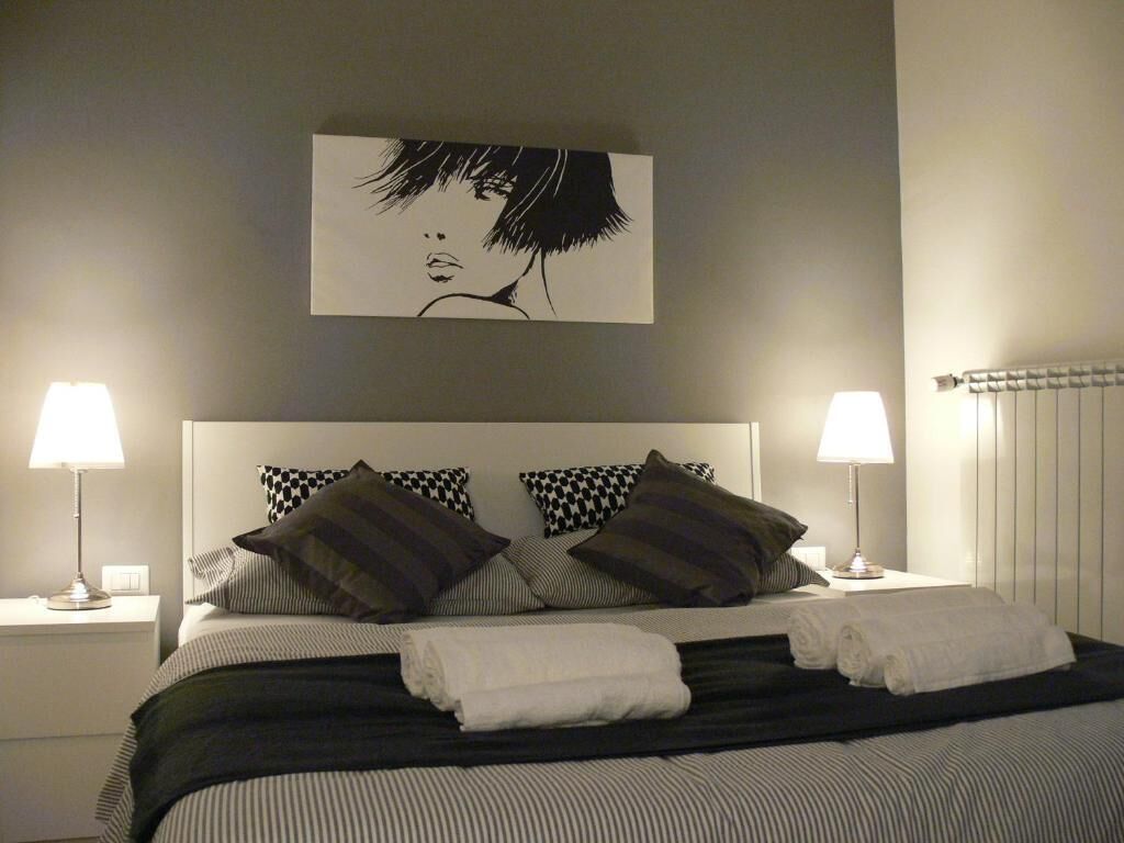 1 chambre, minibar, coffres-forts dans les chambres, bureau