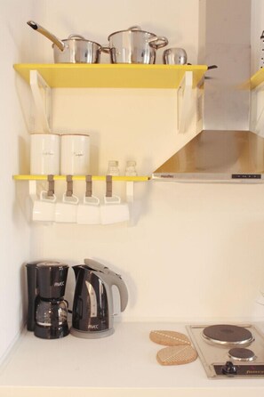 Comfort Apartment, Terrace, City View | Room amenity