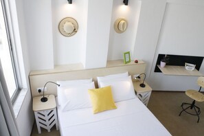Comfort Apartment, Terrace, City View | 1 bedroom, premium bedding, desk, soundproofing - Crops Suites (Heraklion)