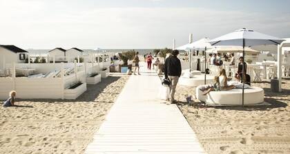 Knokke-Zoute - Exclusive Sun and Sea Village Near Bruges